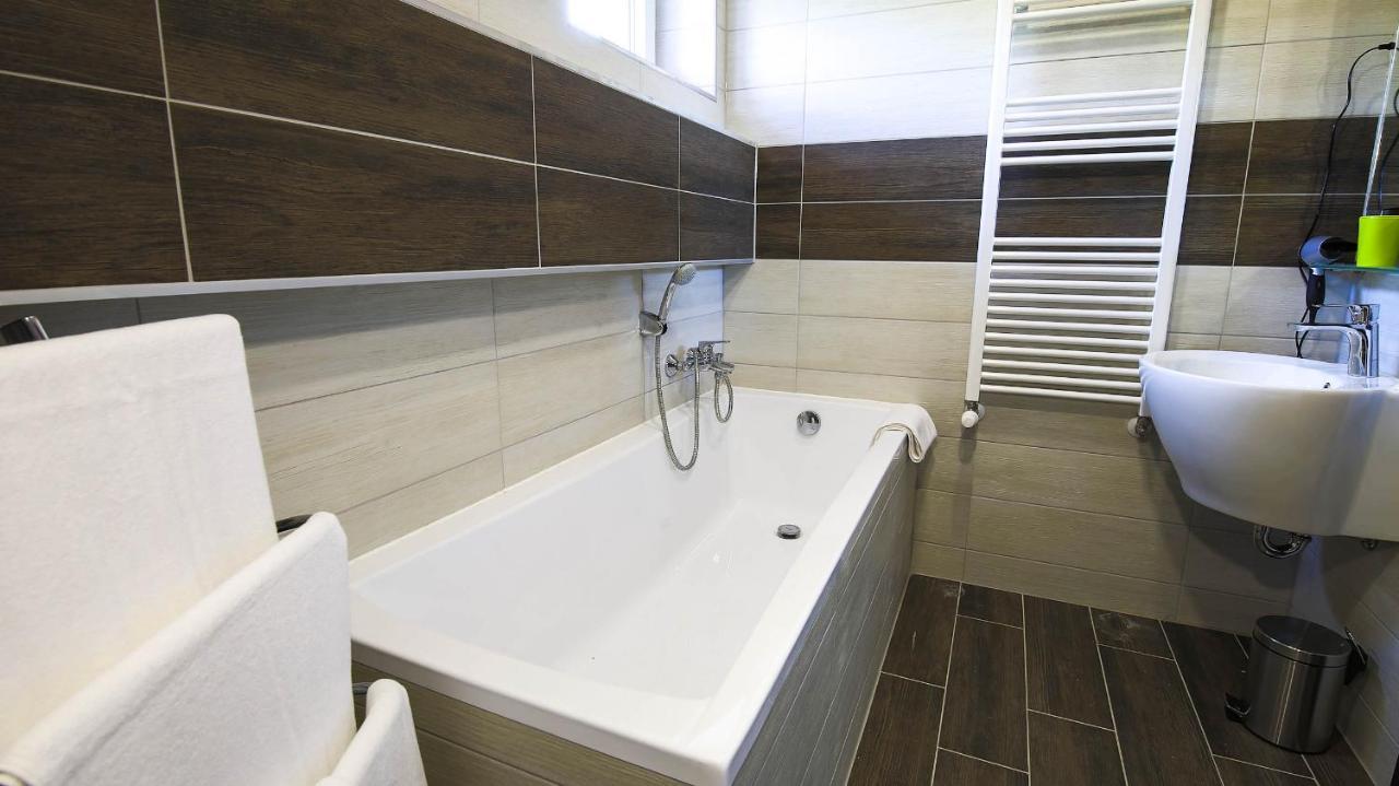 White Apartman ชิโอฟก ภายนอก รูปภาพ