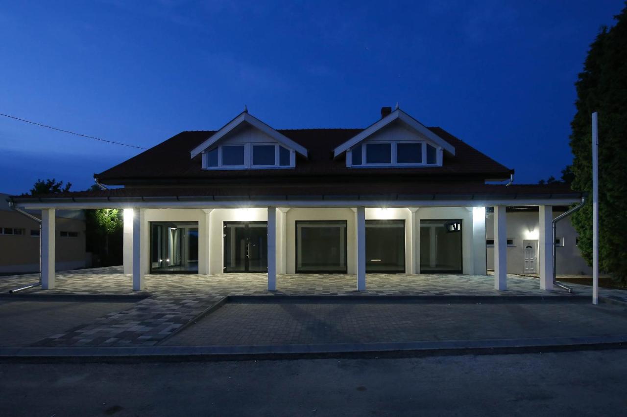 White Apartman ชิโอฟก ภายนอก รูปภาพ